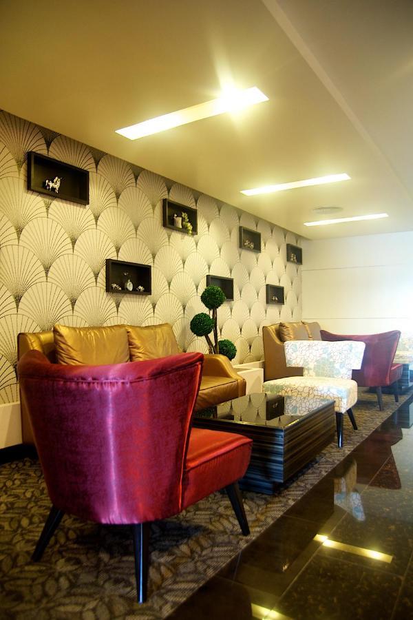 Jolly Suites&Spa Petkasem Haōhng Khēm Exteriér fotografie