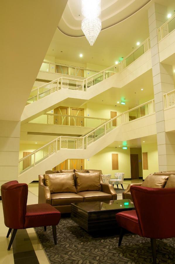 Jolly Suites&Spa Petkasem Haōhng Khēm Exteriér fotografie