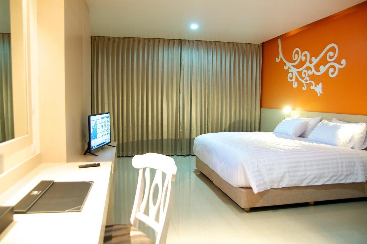 Jolly Suites&Spa Petkasem Haōhng Khēm Exteriér fotografie