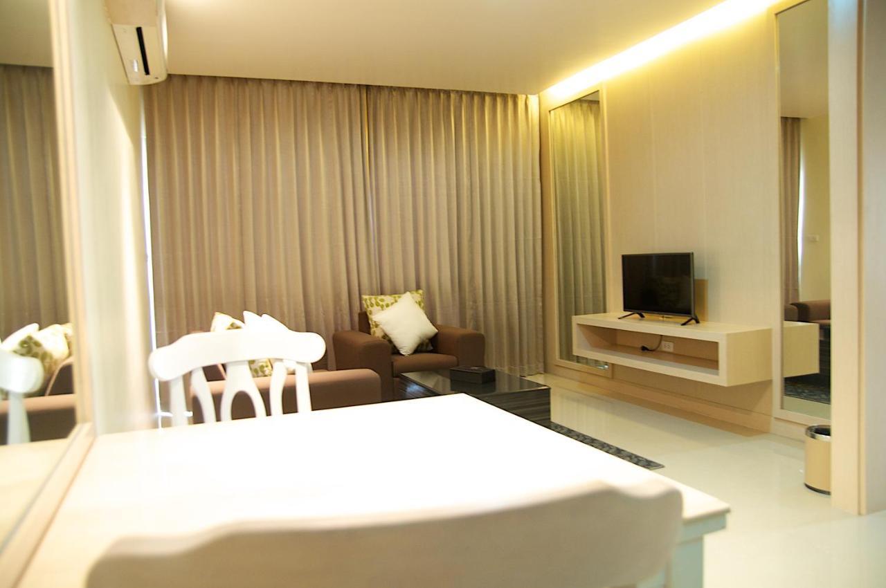 Jolly Suites&Spa Petkasem Haōhng Khēm Exteriér fotografie