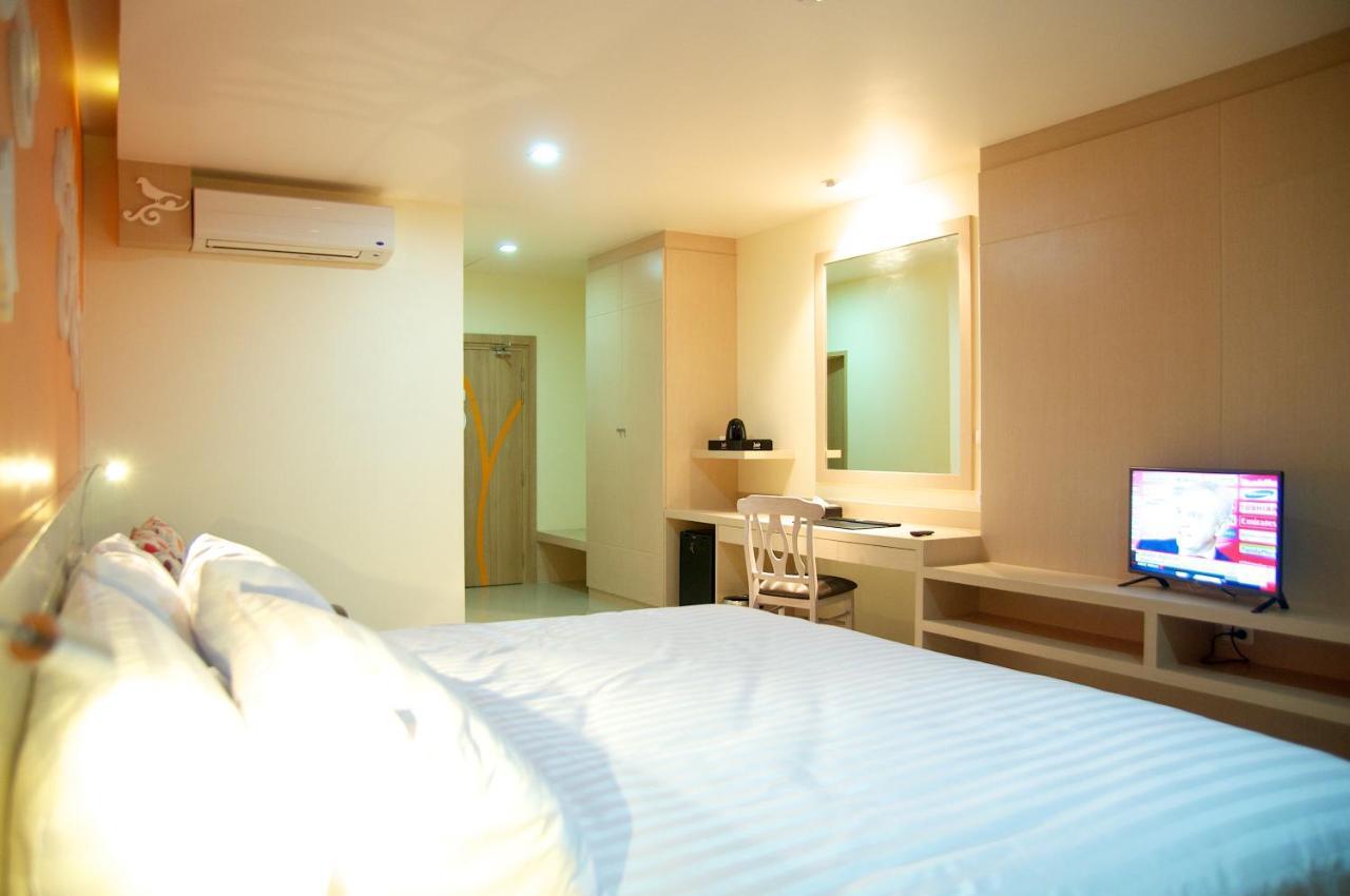 Jolly Suites&Spa Petkasem Haōhng Khēm Exteriér fotografie